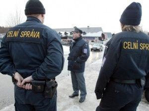 Celníci kvůli běžencům zostří dohled nad příhraničím jižní Moravy