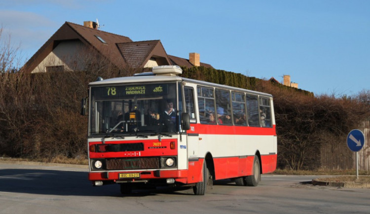 	Karosa-foto:Tim, bmhd.cz	