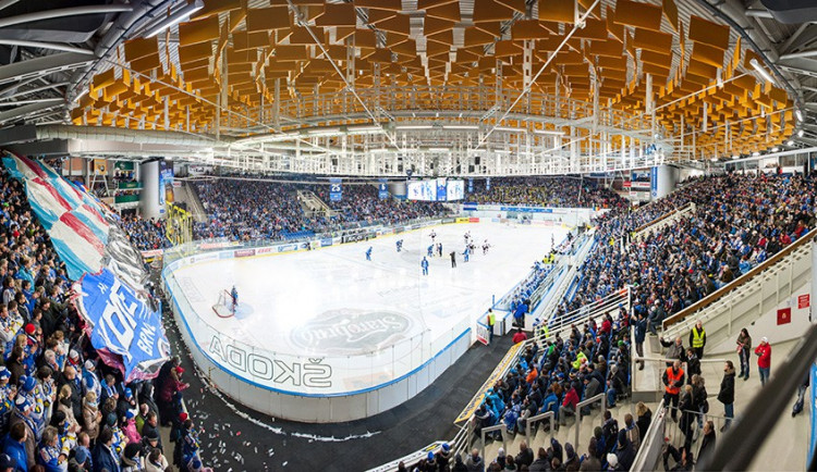 Startuje hokejová extraliga. Přijďte prosím na utkání s předstihem