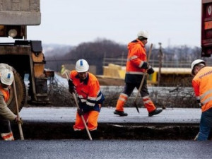 Souběh stavebních akcí kraje a státu komplikuje dopravu kolem Brna. Uzavírka sjezdů z dálnice potrvá do 14. listopadu