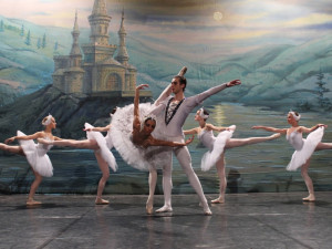 Světově úspěšný soubor Royal Russian Ballet se předvede v Brně