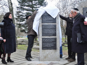 Brněnské Židy umučené v Minsku připomíná po letech důstojný památník