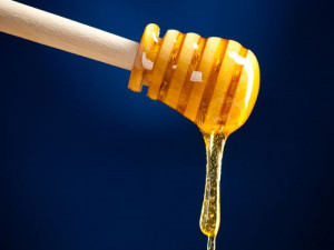 Inspekce odhalila další čtyři vzorky medu s antibiotiky od Včelpa