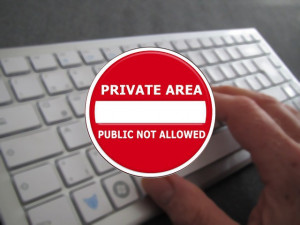 Mají lidé právo na soukromí informací?