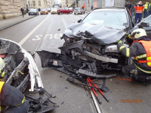 Nehoda čtyř aut v centru Brna ochromila tramvajovou dopravu