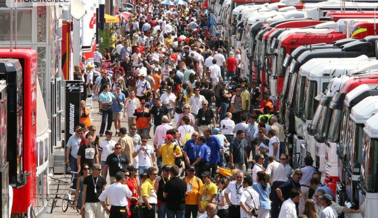 PitWalk + Paddock, foto: motorkari.cz