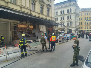V Mahenově divadle hořely kulisy