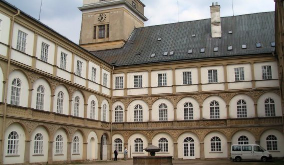 Zámek Račice, zdroj: www.kultura.cz