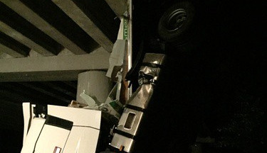 Zlomený kamion na D2