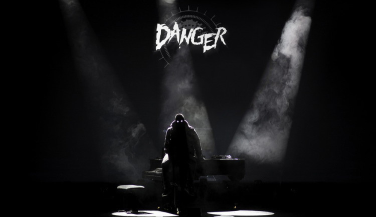 Danger, zdroj: Fléda