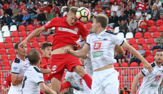 Zbrojovka dnes doma vyzve rozjetou Slavii. Kanonýrský duel svedou bratři Škodové