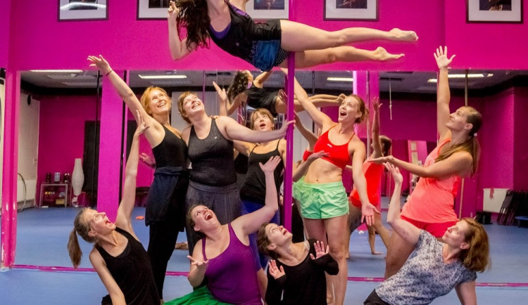 Odhalená pravda, zdroj: Stage Art