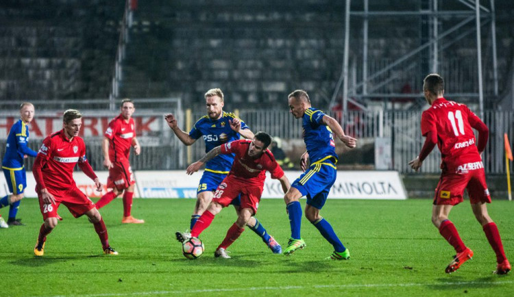 Autor: Tomáš Hrivňák