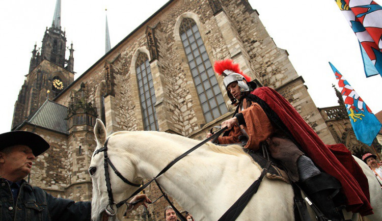 Svatý Martin na bílém koni. Zdroj: Vinařské centrum