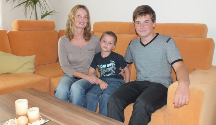 Paní Marcela se syny