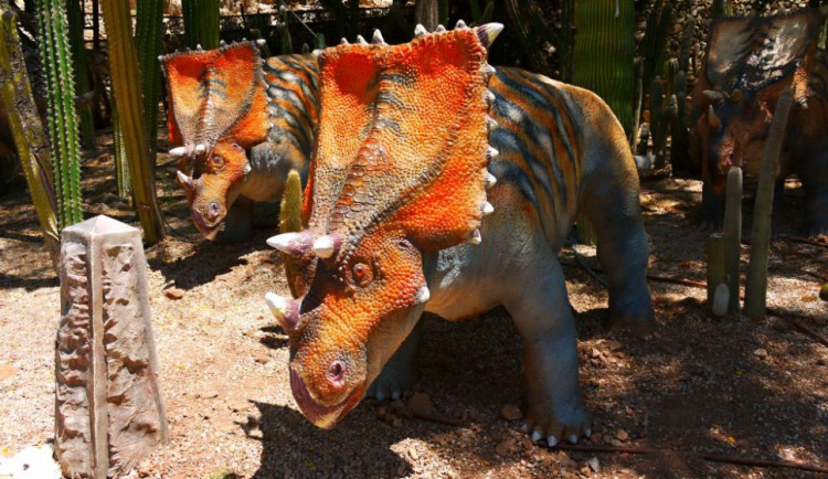 Robotičtí dinosauři, zdroj: BVV