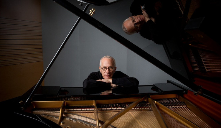 James Newton Howard