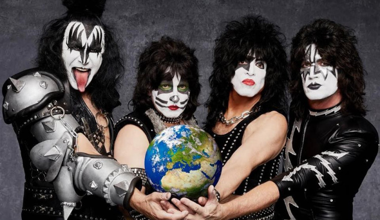 Zdroj: Facebook, Kiss official site