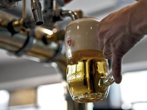 Pití piva na jižní Moravě: Vypijeme méně než zbytek republiky, zato nám nejvíce záleží na partě