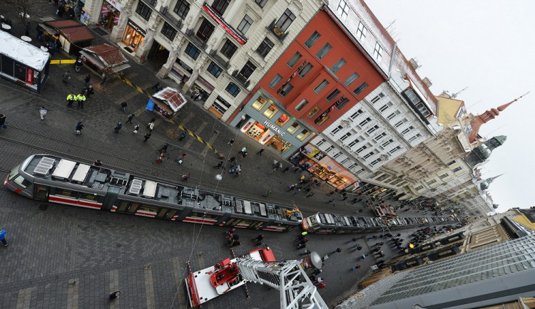 Nový český rekord v délce za sebou postavených tramvají, zdroj: MMB, autor: M. Schmerková
