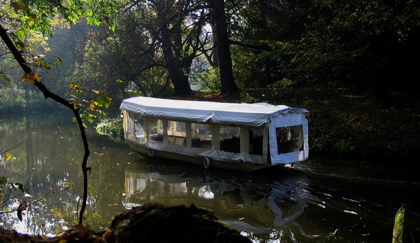 Uzavřená loďka v Lednicko valtickém areálu,ilustrační foto, Zdroj: lednicko-valticky.cz