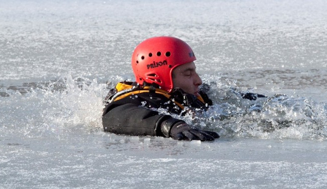Poříční policista při cvičení, Zdroj: ZitTeplice.cz