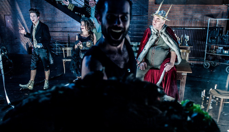 Král Ubu! Zdroj: MMB