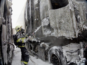 V Brně dnes hořelo několik kamionů, škoda je osm milionů