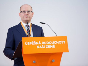 ČSSD si dnes na sjezdu v Brně vybere nové vedení