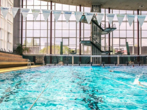 Plavecký bazén za Lužánkami dostane novou LED tabuli za necelé dva miliony