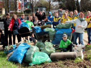 Lidé budou v Brně uklízet černé skládky a odpad na 84 místech