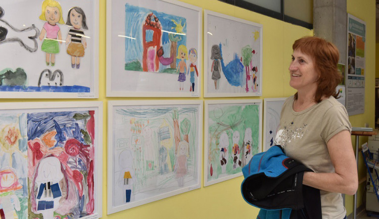 Výstava Oblečte se do nového života, zdroj: MMB