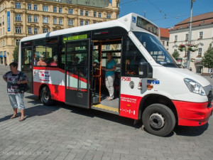 Dopravní podnik letos koupí deset nových mikrobusů