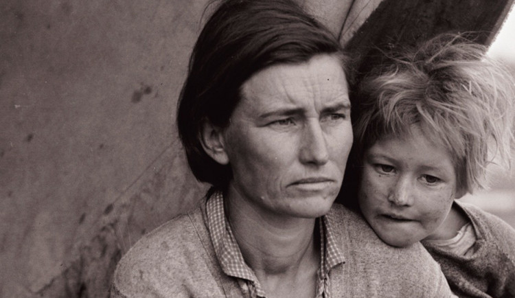 Slavné foto matky s dětmi z dob Velké hospodářské krize, Kočující matka, autor: Dorothea Lang