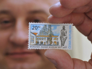 Moravské zemské muzeum dostalo ke 200. výročí vlastní poštovní známku
