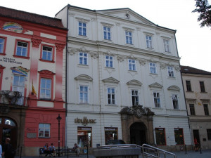 Palác na Zelňáku prochází rekonstrukcí. Bude v něm bar, restaurace i obrovská vertikální zahrada