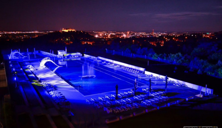 Úplňková noc na Kraví hoře, Foto: Visualove