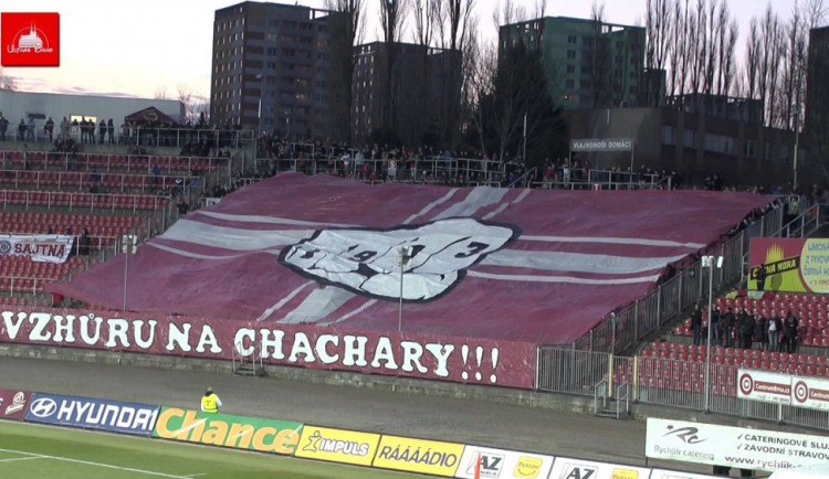 Choreo ze zápasu z minulých let, zdroj: youtube