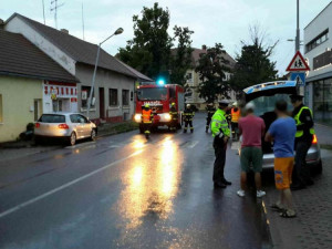 Šest zraněných si vyžádala srážka dvou aut v Pasohlávkách