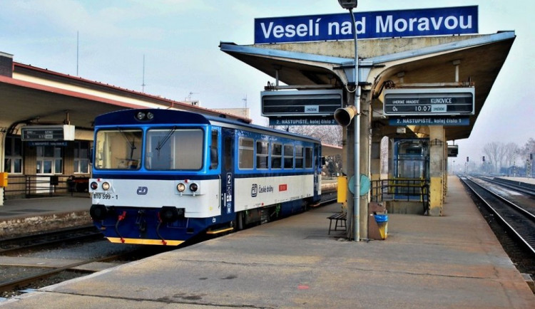 Nádraží Veselí nad Moravou
