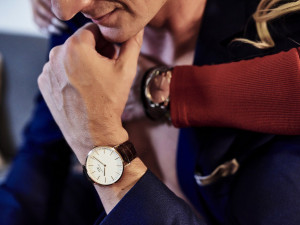 Klasické hodinky neohrozí ani Smartwatch, lidé jsou na ně zvyklí, říká majitel obchodu Žilka Hodinky