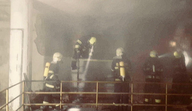 V Janáčkově divadle včera hořelo