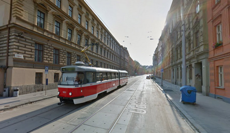 Údolní ulice od křižovatky s ulicí Úvoz, zdroj: Google Maps