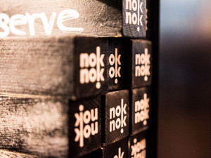 Nok Nok, Tomáš Hrivňák