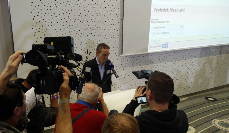 Nově zvolený předseda Ivan Bartoš