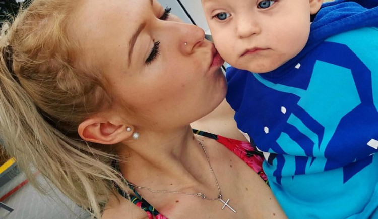 Matka na tahu: Dana a malý Pepa