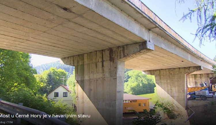 Demolice havarijního mostu u Černé Hory se zpozdí. Nový možná nebude ani do konce roku