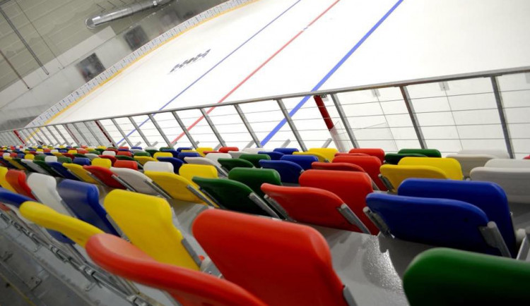 Ve Vyškově slavnostně otevřeli nový zimní stadion