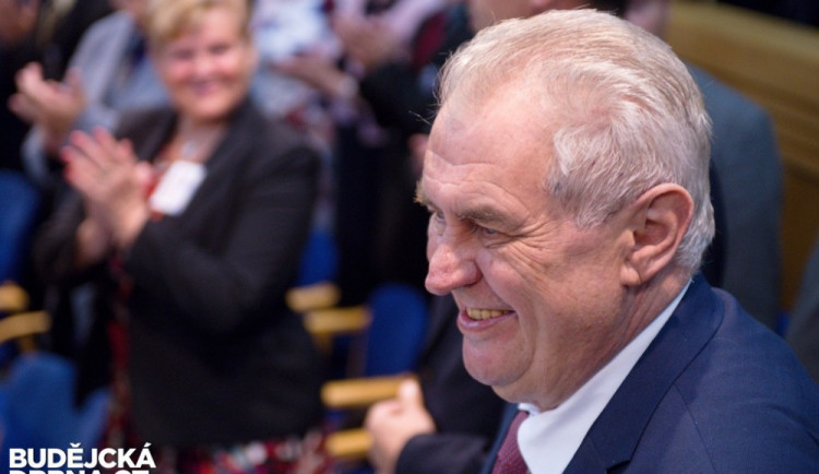 Miloš Zeman obhájil funkci prezidenta republiky