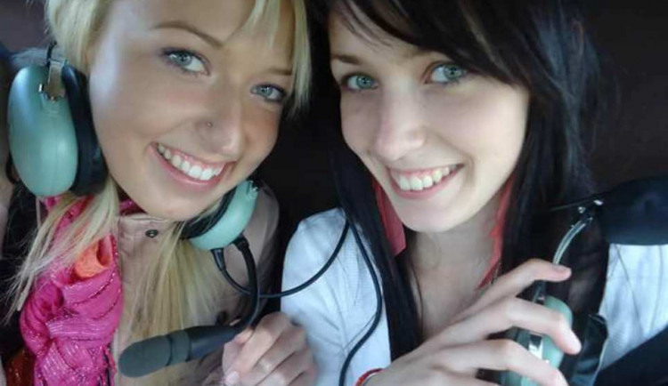 Nesnese se se sestrou. Občas 